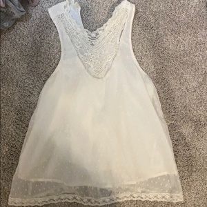 Adorable white tank top!